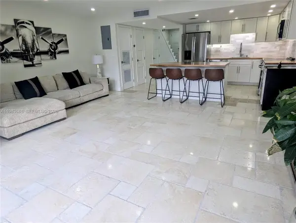 3789 NE 167th St #42, North Miami Beach, FL 33160