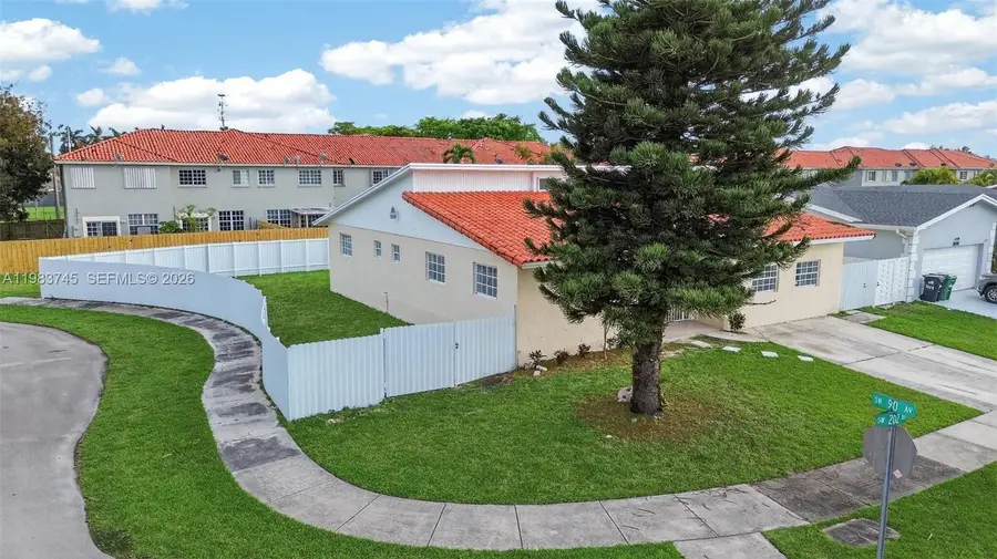 9000 SW 202nd Ter, Cutler Bay, FL 33189 - #3