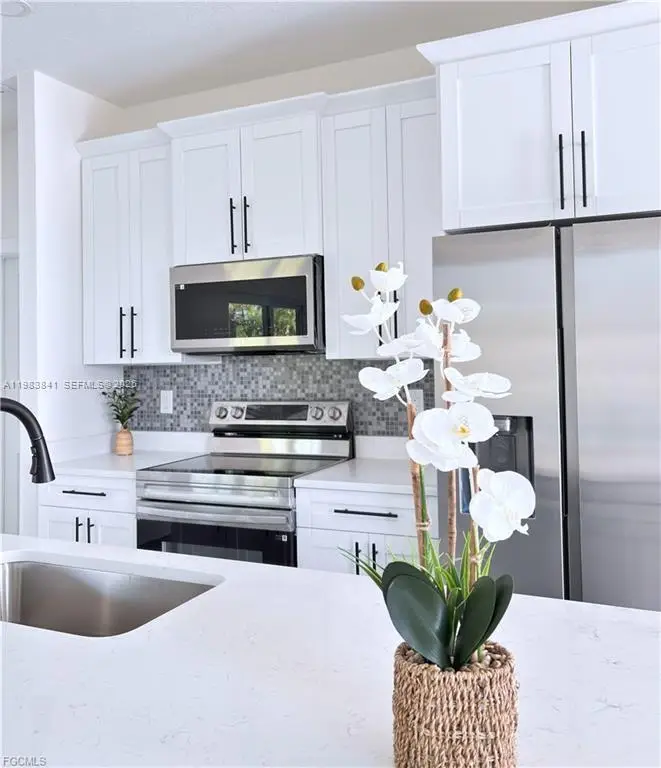 842 Giorgio Ave S, Lehigh Acres, FL 33974 - #3