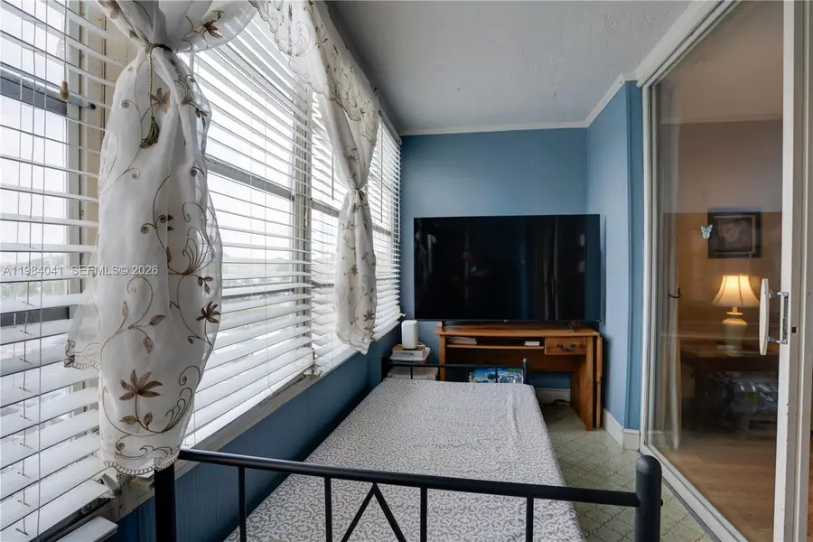 2841 Somerset Dr #318, Lauderdale Lakes, FL 33311 - #3