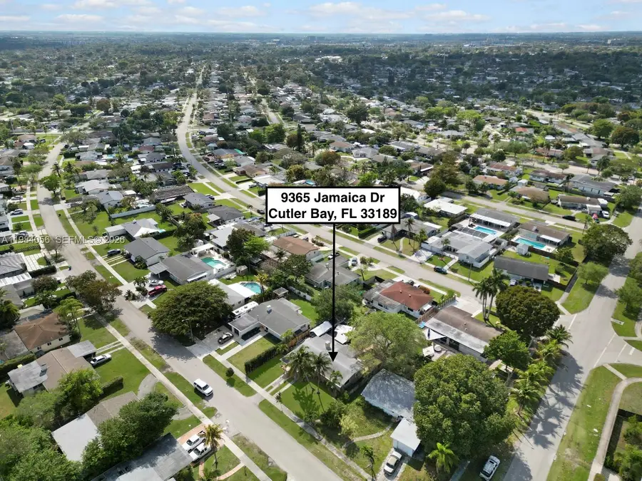 9365 Jamaica Dr, Cutler Bay, FL 33189 - #2