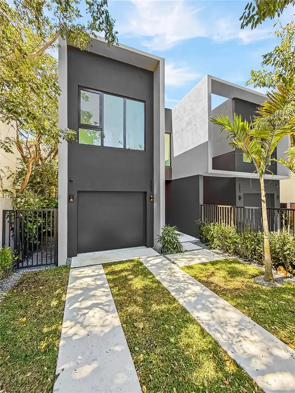 3086 Indiana St, Miami, FL 33133