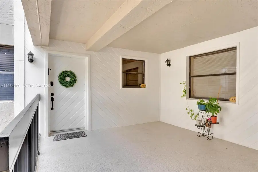 605 Ives Dairy Rd #305-7, Miami, FL 33179 - #2