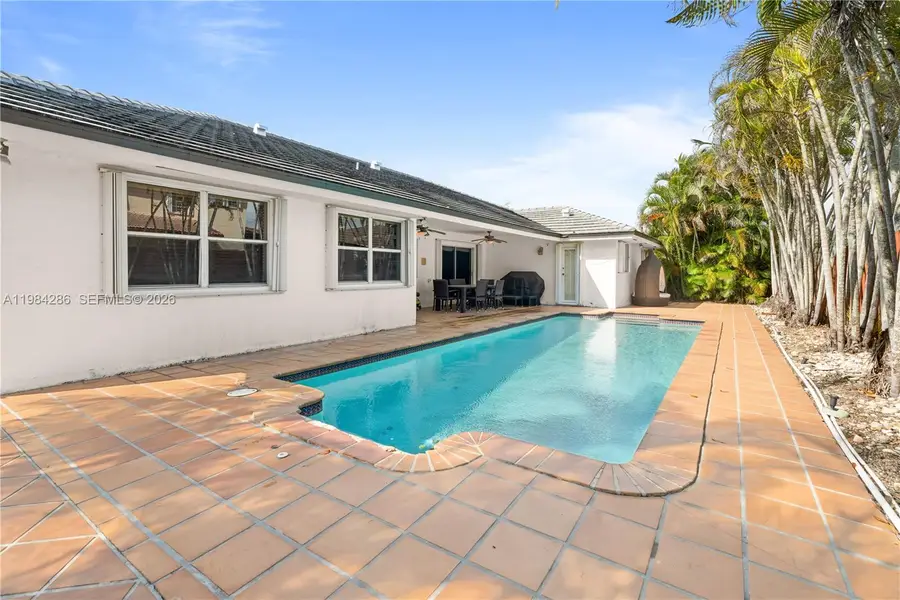 15425 SW 114th St, Miami, FL 33196 - #2