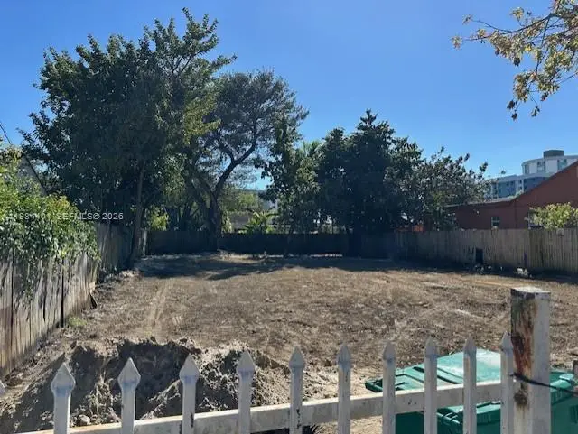 1738 NW 31st St, Miami, FL 33142 - #1