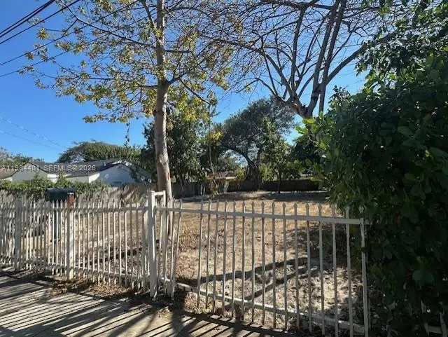 1738 NW 31st St, Miami, FL 33142 - #3