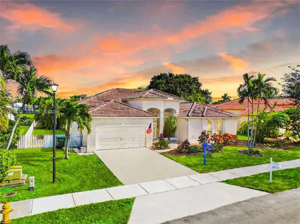 2835 Fairways Dr, Homestead, FL 33035