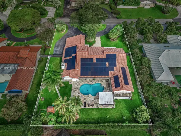 10126 SW 93rd Pl, Miami, FL 33176