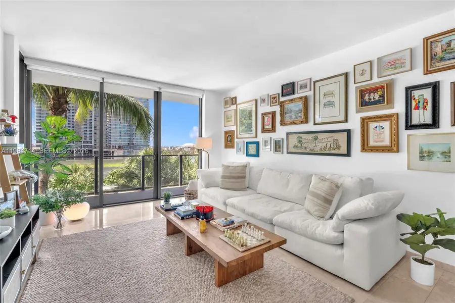 68 SE 6th St #806, Miami, FL 33131 - #3