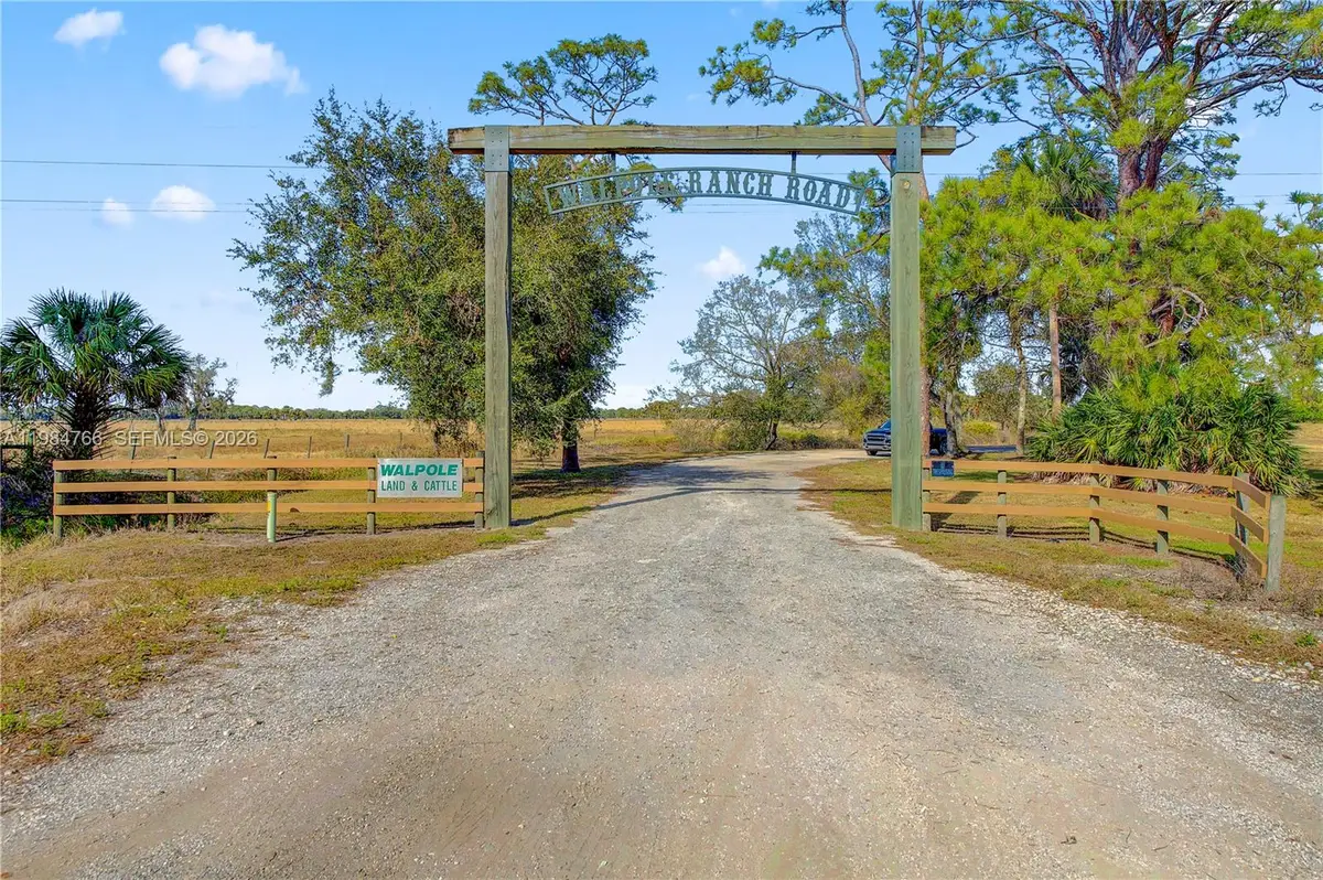 30003 SW Martin Hwy, Okeechobee, FL 34974 - #1