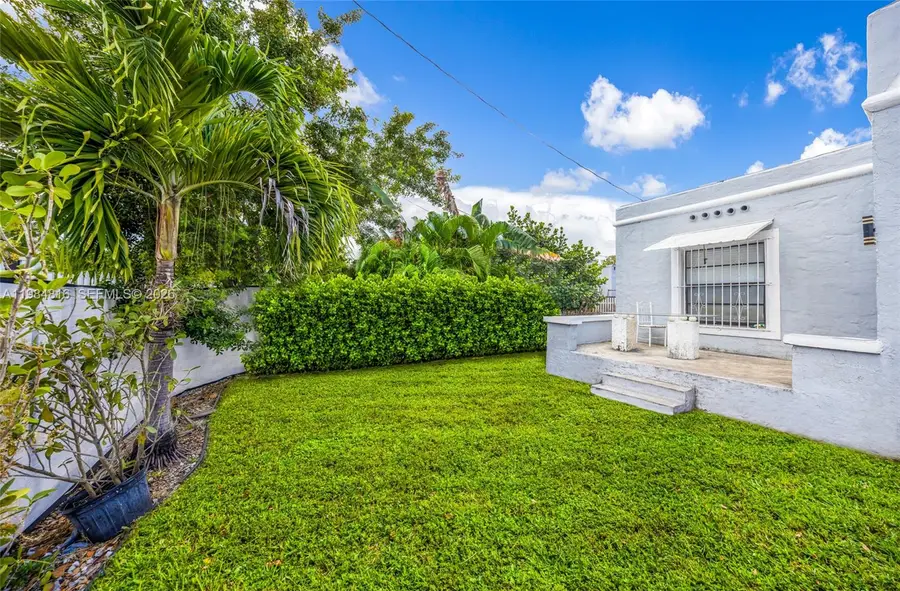 844 NW 29th St, Miami, FL 33127 - #2