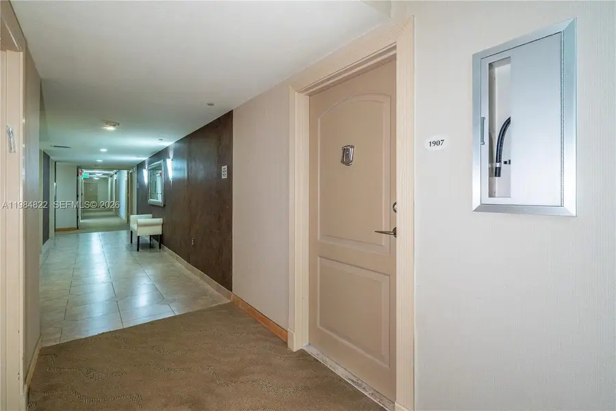 3675 N Country Club Dr #1907, Aventura, FL 33180 - #2