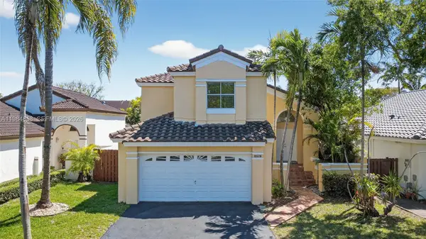 11776 SW 90th Ter, Miami, FL 33186