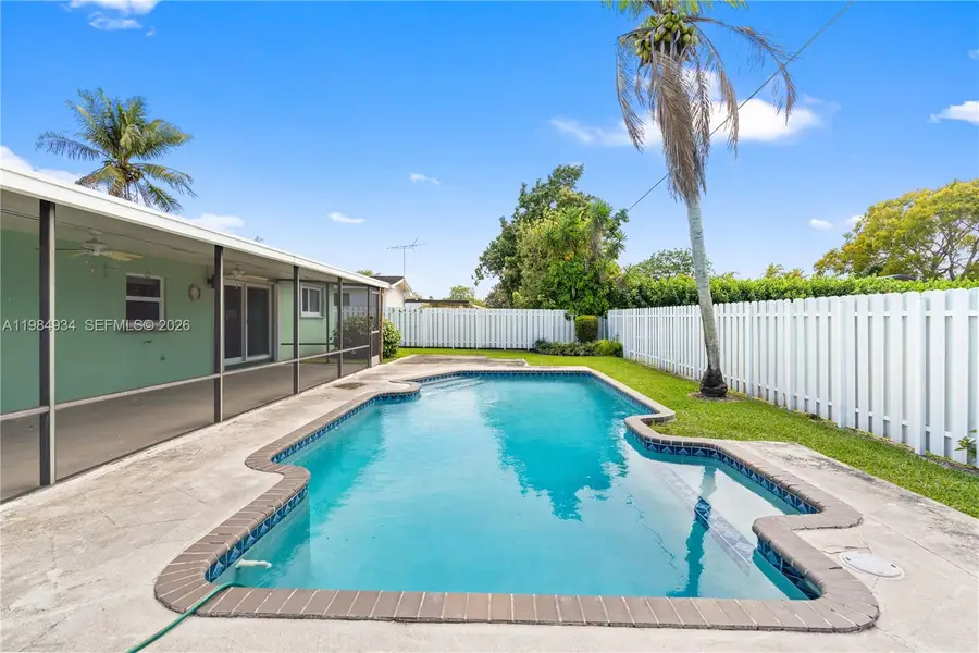 19900 SW 87th Ct, Cutler Bay, FL 33157 - #2