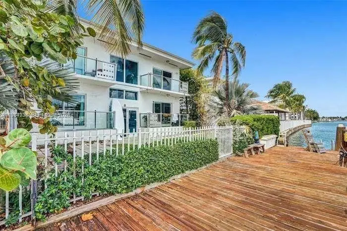 7171 Bay Dr #5, Miami Beach, FL 33141 - #1