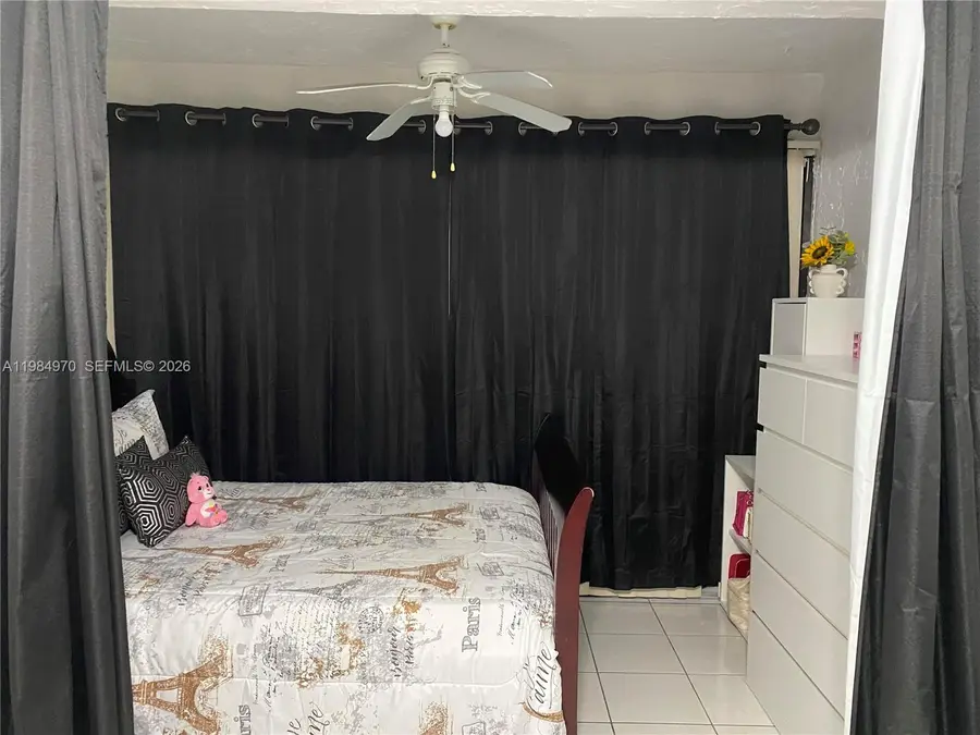 9405 W Flagler St #D105, Miami, FL 33174 - #3