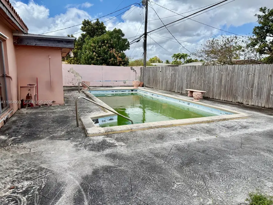 10201 SW 35th St, Miami, FL 33165 - #2