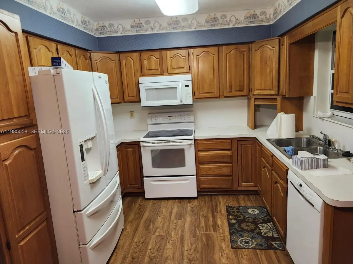 690 NW 19th St, Homestead, FL 33030 - #1