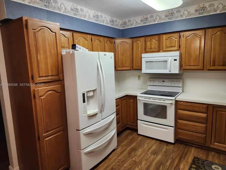 690 NW 19th St, Homestead, FL 33030 - #3