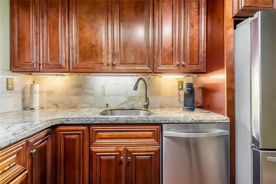 200 172nd St #319, Sunny Isles Beach, FL 33160 - #3