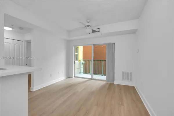 6001 SW 70 Street #208, South Miami, FL 33143