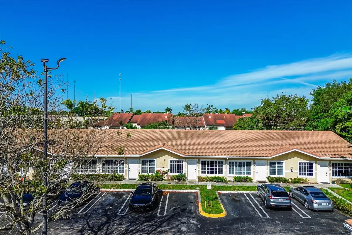 3916 SW 48th Ave, Pembroke Park, FL 33023 - #1