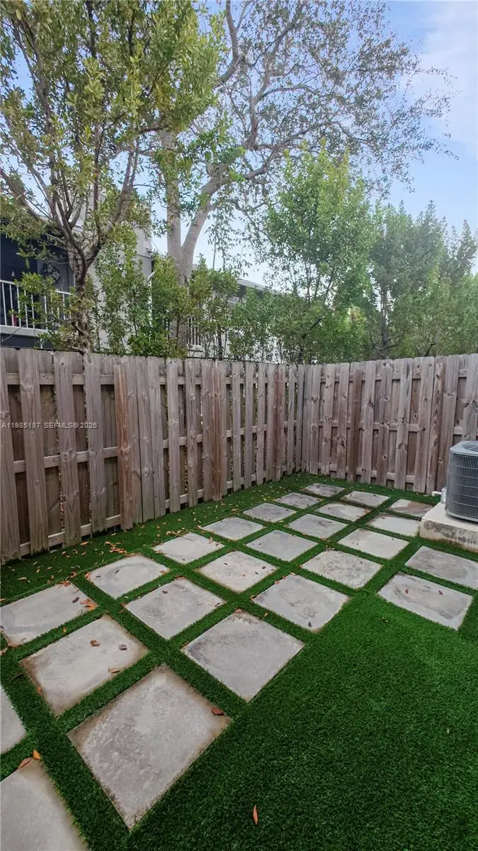 325 NE 208th Ter, Miami, FL 33179 - #3