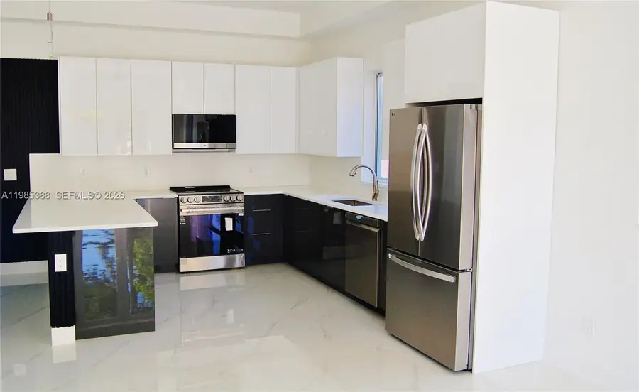 2640 NW 3rd St, Pompano Beach, FL 33069 - #3