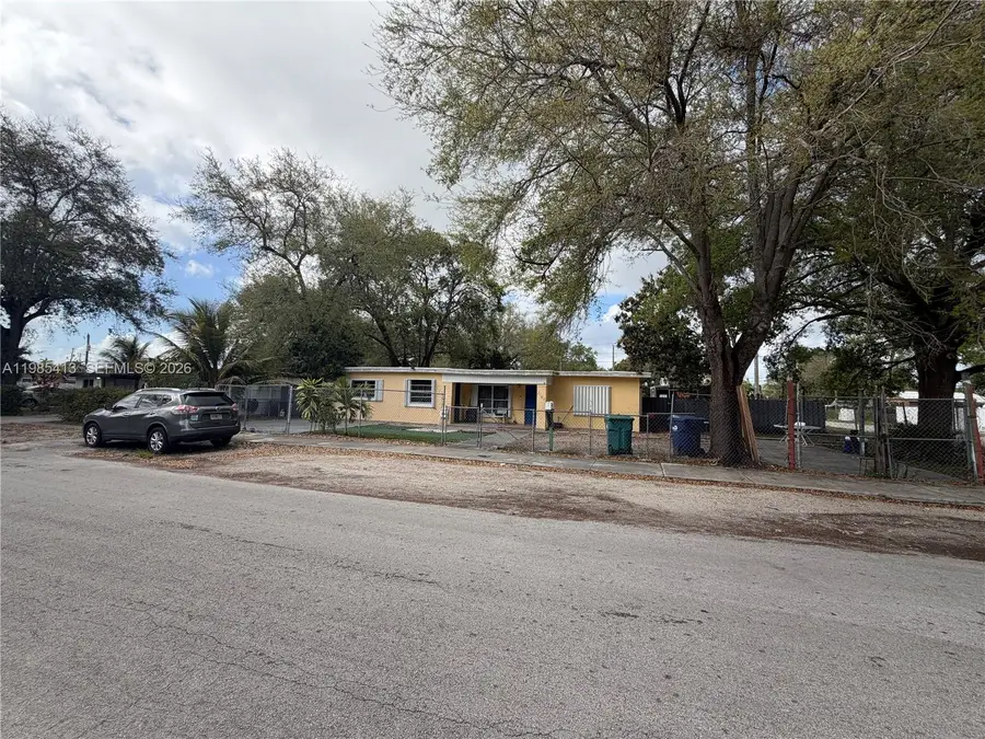 2101 NW 93rd Ter, Miami, FL 33147 - #2