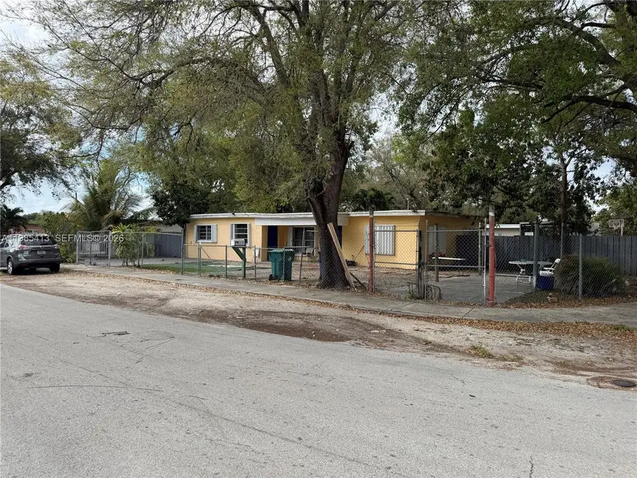 2101 NW 93rd Ter, Miami, FL 33147 - #3