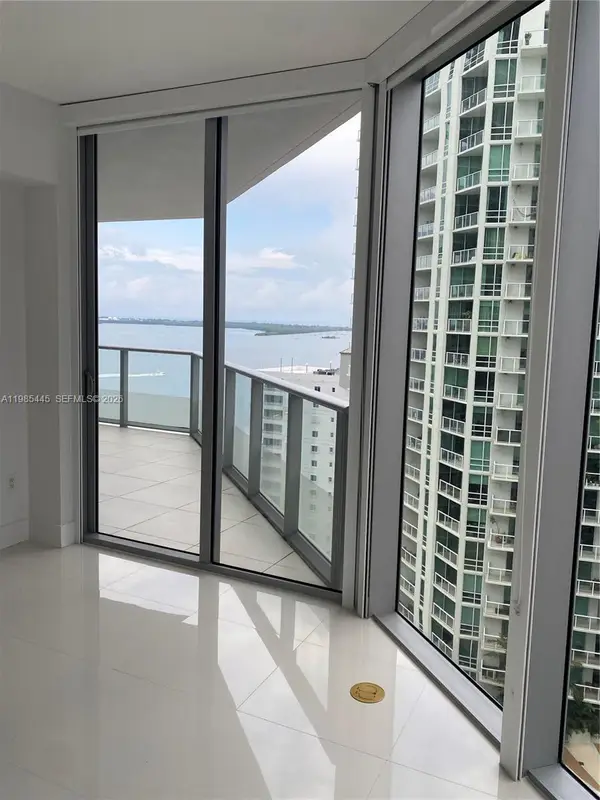 1300 Brickell Bay Dr #1903, Miami, FL 33131