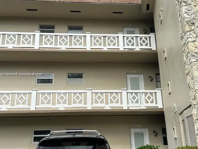 5103 NW 35th St #503, Lauderdale Lakes, FL 33319 - #3