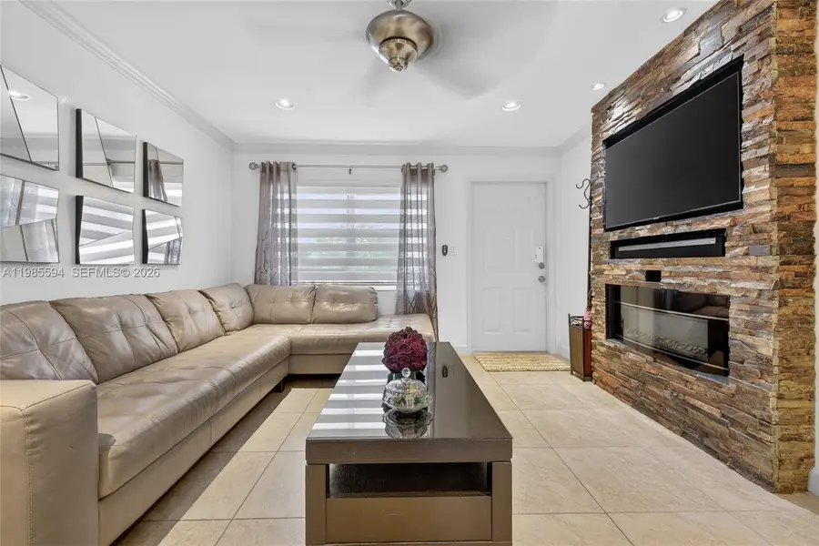 3777 NW 78th Ave #8F, Davie, FL 33024 - #2