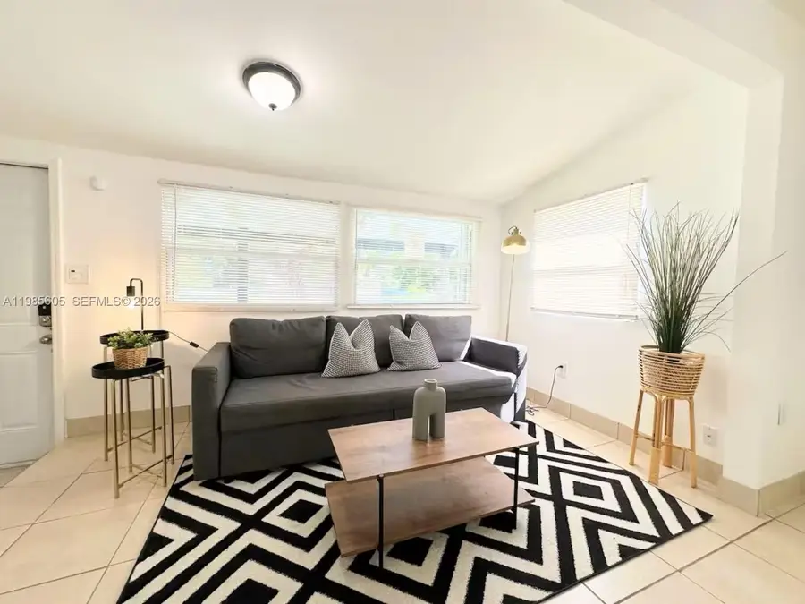 412 NW 95th St, Miami, FL 33150 - #3