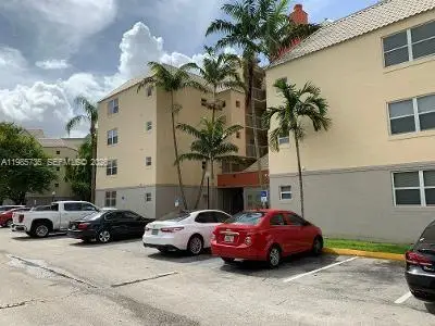 8353 Lake Dr #104, Doral, FL 33166 - #2