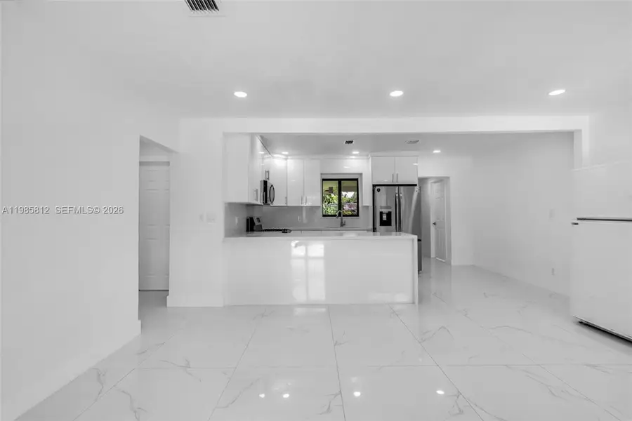 1010 NE 140th St, North Miami, FL 33161 - #3