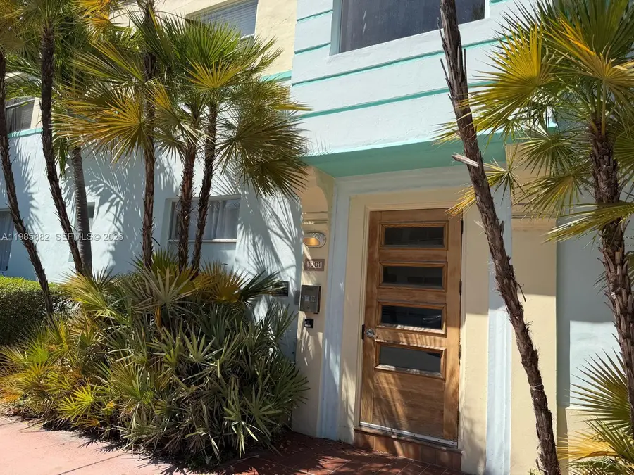 1001 7th St #202, Miami Beach, FL 33139 - #2