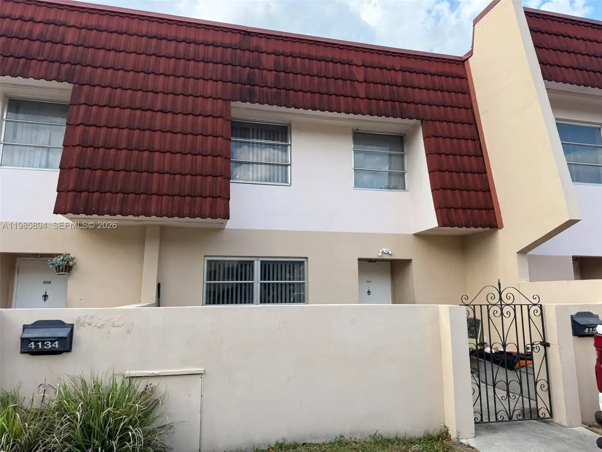 4136 Inverrary Dr #15C, Lauderhill, FL 33319 - #1