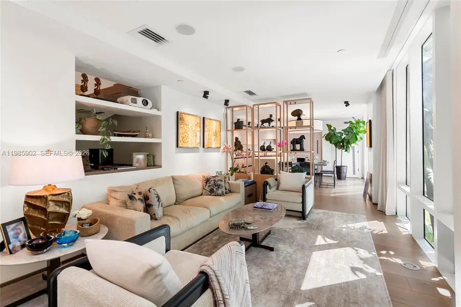 601 NE 27 #TH104, Miami, FL 33137 - #2