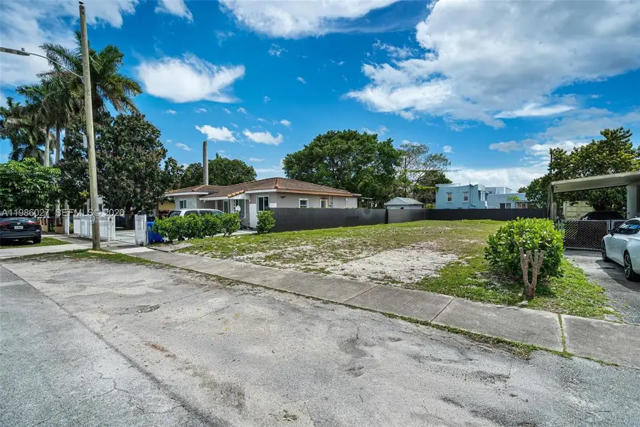 3056 SW 13th St, Miami, FL 33145 - #3