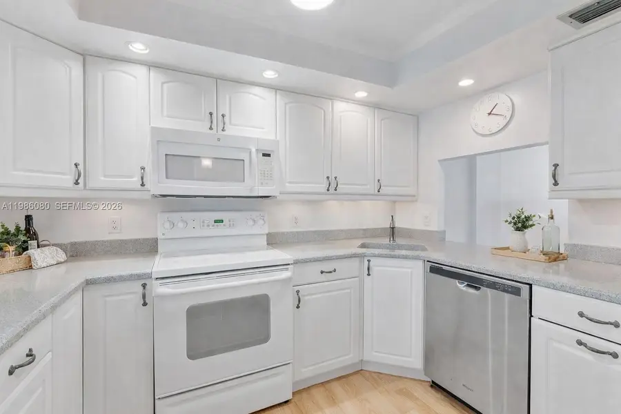 109 Royal Park Dr #2F, Oakland Park, FL 33309 - #2