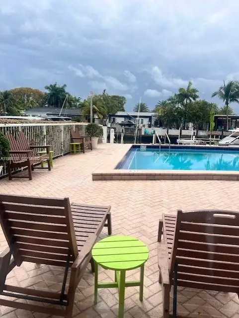 2000 NE 135th St #1002, North Miami, FL 33181 - #3