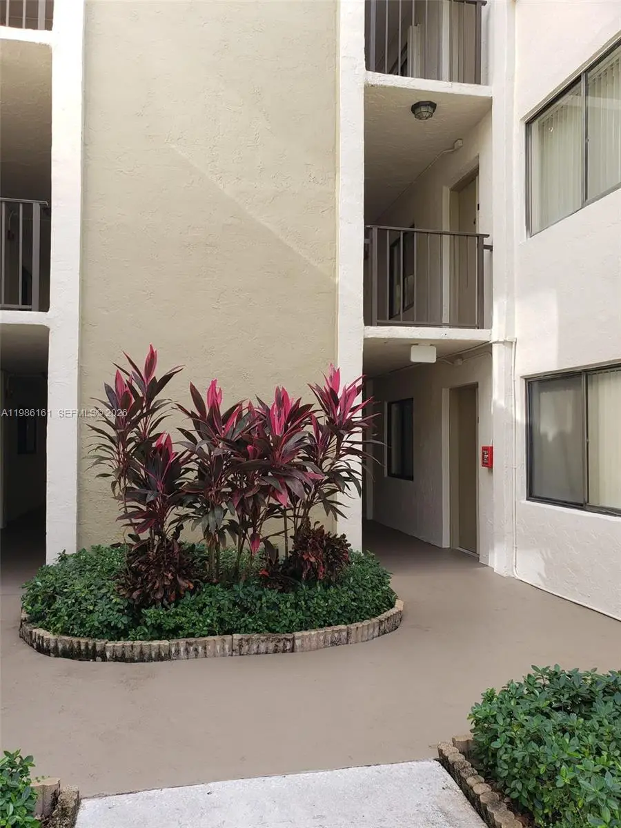 8025 SW 107th Ave #118, Miami, FL 33173 - #2