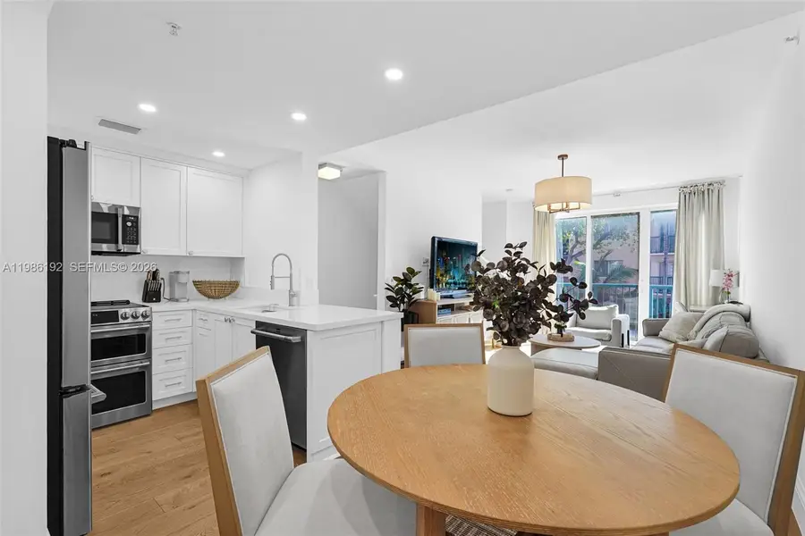 2107 SE 10th Ave #817, Fort Lauderdale, FL 33316 - #2