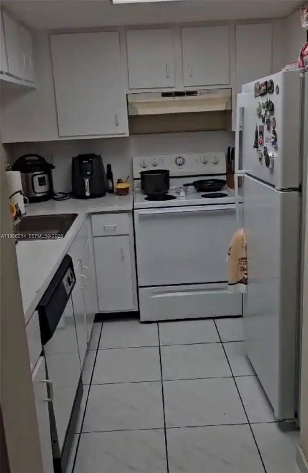 2075 SW 122nd Ave #417, Miami, FL 33175