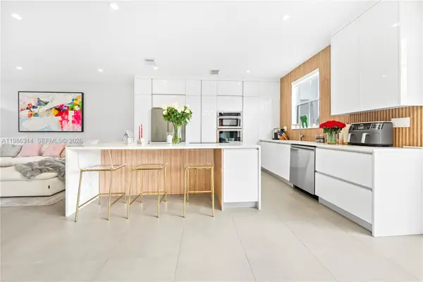 7827 NW 116th Ave, Doral, FL 33178