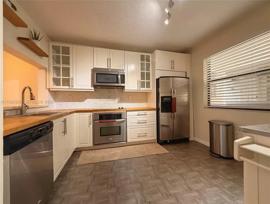 511 Ives Dairy Rd #301-6, Miami, FL 33179 - #3