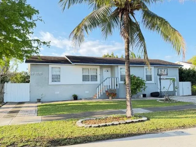 9770 SW 210th St, Cutler Bay, FL 33189 - #2