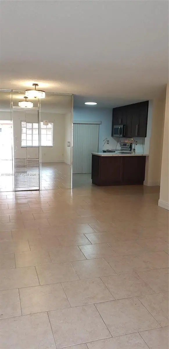 2425 W 76th St #109, Hialeah, FL 33016 - #3