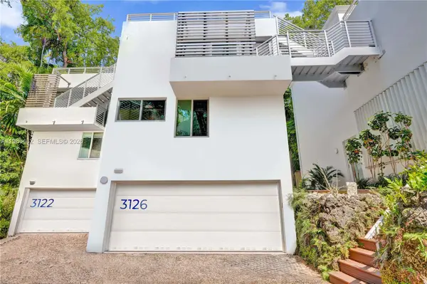 3126 Center St #8, Coconut Grove, FL 33133